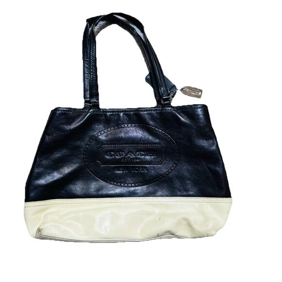 COACH BLACK CREAM EMBOSSED LOGO TOTE SHOULDER BAG BAG CHARMS - Picture 1 of 11